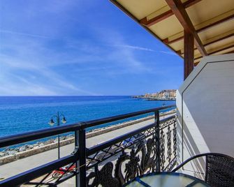 Scorpios Family Rooms - Palaiochora - Balcony