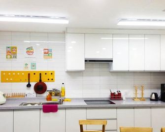 Lily Guesthouse - Pohang - Cocina