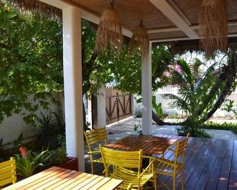Kily House - Morondava - Patio