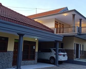 Homestay Anggun Bromo - Putus - Bâtiment