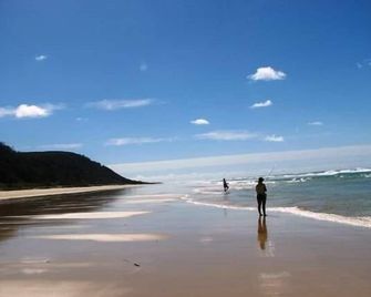 2 bedroom unit that sleeps 5 people - 프레이저섬 - 해변