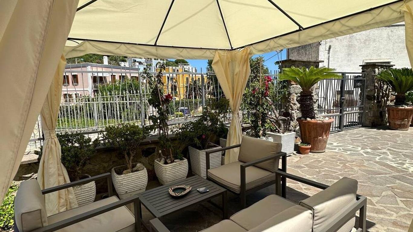 B&B Lunaponzese-Ponza centro