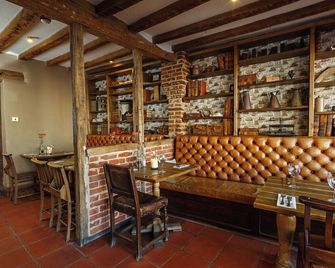 Byfords - Holt - Bar