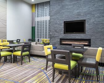 Holiday Inn Express & Suites Norman By IHG - Norman - Lounge