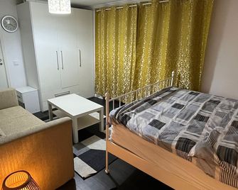 Guest suite Sandviken - Sandviken - Soverom