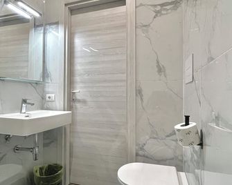 Hotel Sara - Milano - Bagno