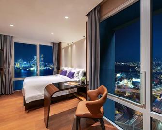 Hong Kong Harbour Hotel - Hong Kong