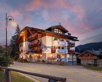 Hotel Gianna - Madonna di Campiglio - Bygning