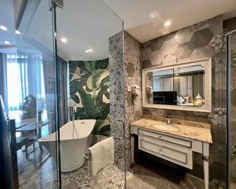 Tuong Vi Corner Hotel - Ho Chi Minh City