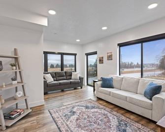 Gorgeous Views, Cozy Luxury 209 - Juneau - Sala de estar