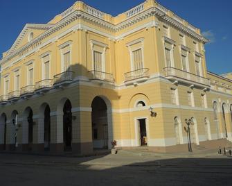Casa Particular Ritmo Latino - Matanzas - Edificio