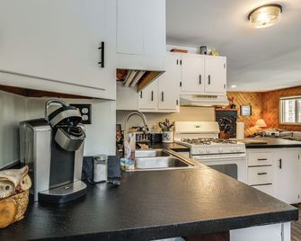Riverfront Cabin w/ Hot Tub in Schroon Lake! - Schroon Lake - Kitchen