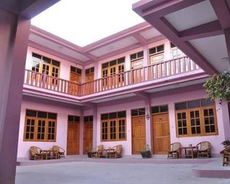 Shwe Na Di Guest House - Bagan - Edifício