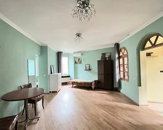 250 meters from the Freedom square Metro - Tbilisi