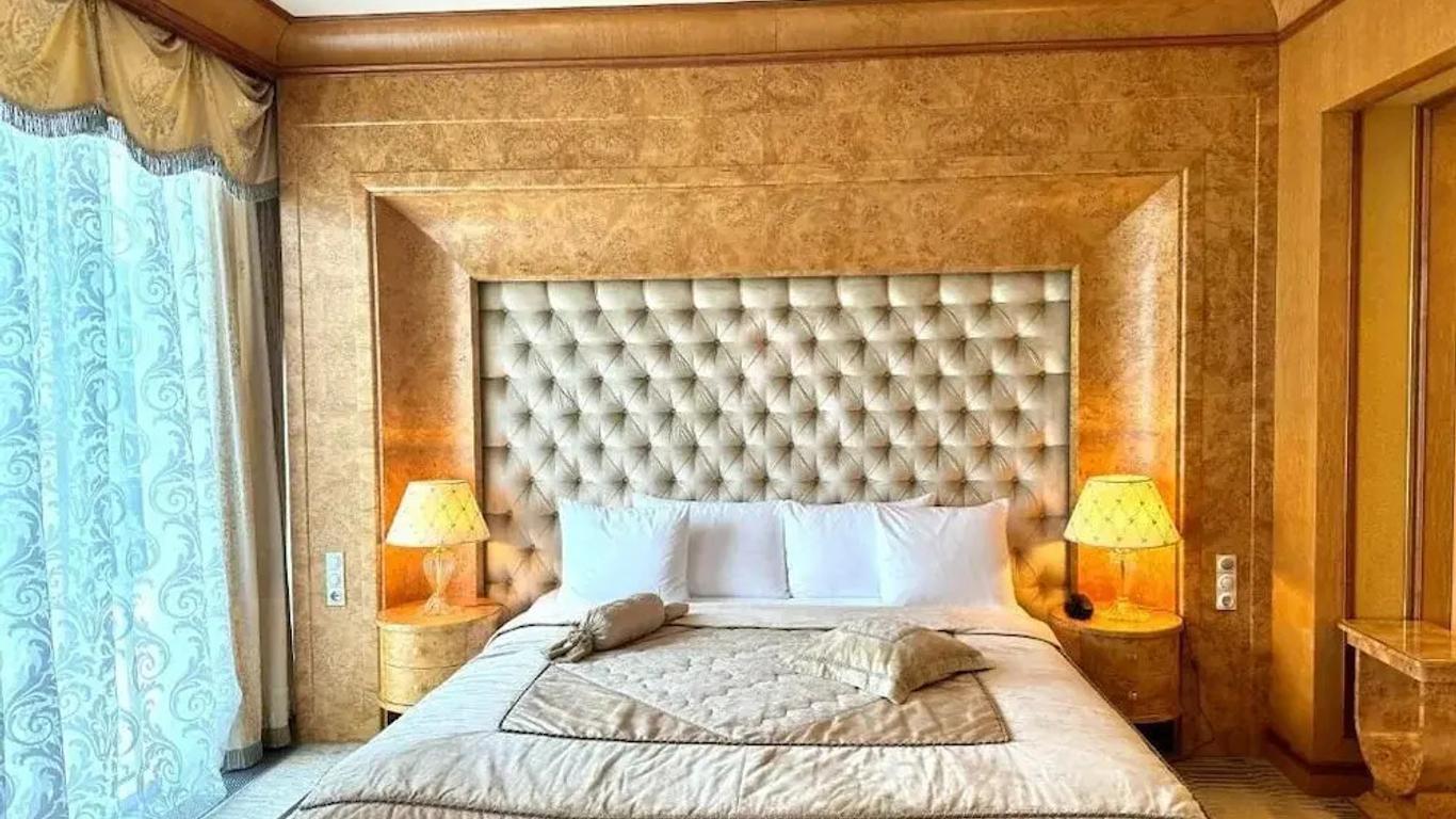 Royal Spa & Hotel Resort