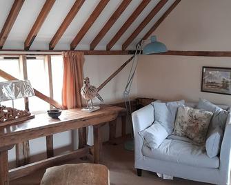 Gorgeous 2 bedroom Barn, Pet friendly, close to Halesworth - Halesworth - Huiskamer