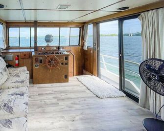 Happys Houseboat Key West - Cayo Hueso - Habitación