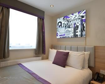 OYO Townhouse 30 Sussex Hotel, London Paddington - London - Bedroom