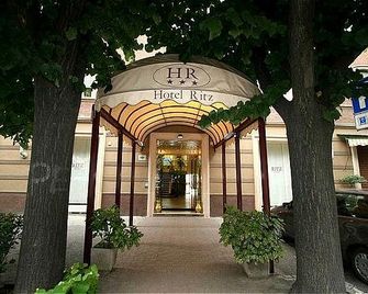 Hotel Chivasso - Chivasso - Будівля