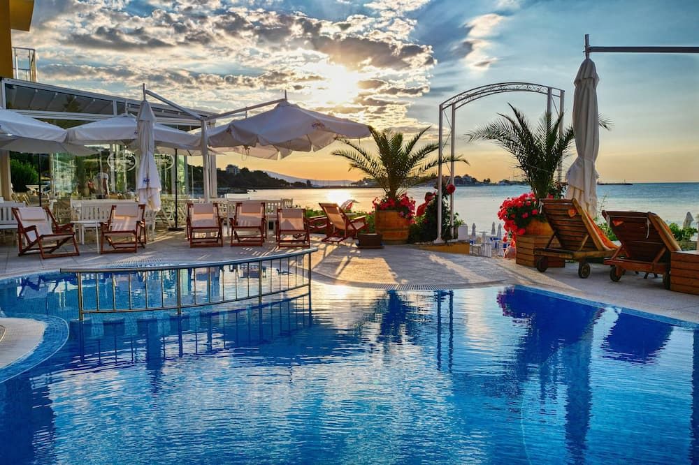 أفروديت بيتش هوتل