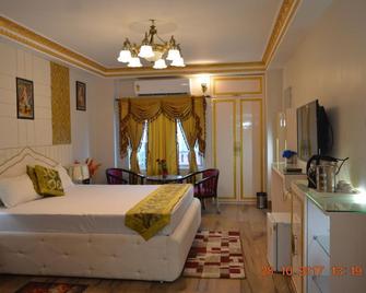 Hotel Biswanath - Guwahati - Habitación