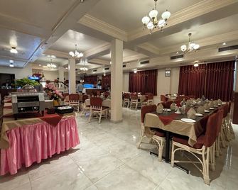 Hotel Pradeep - Varanasi - Restaurant