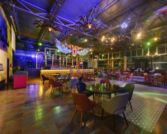Vividus Sleek Aarya Mansion - Hassan - Hassan - Restaurant