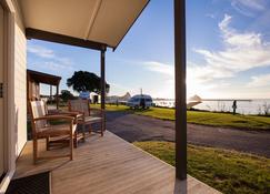 Belt Road Seaside Holiday Park - Distretto di New Plymouth - Patio