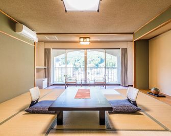 Ooedo Onsen Monogatari Premium Kinugawa Kanko Hotel - Nikko - Spisesal