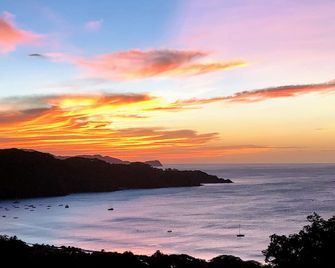 Private Villa - 3br/3ba W/ Pool & Stunning Ocean Views - Gated Community - Playa Hermosa - Playa