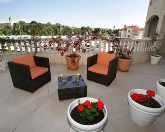 Hotel Bellevue Trogir - Trogir - Balcony