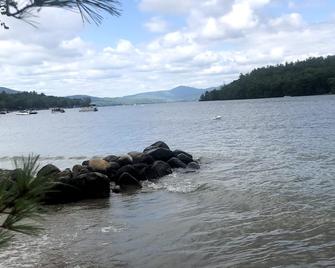 Newfound Lake Bristol, Nh Lakefront Cottage - Bristol