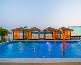 Yeosu Highlark Resort (Heated Pool) - Yeosu - Piscina