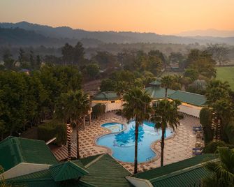 Gajraj Trails Resort - Rāmnagar - Uima-allas