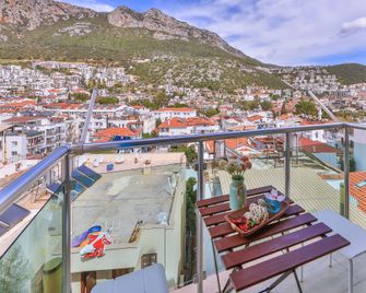 hotel sonne - Kaş - Balcony
