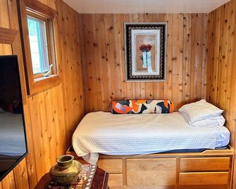Lakes Edge House with Steam Sauna - Marysville - Slaapkamer