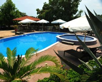 Zeus Hotel - Platamon - Pool