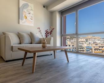 507 Athens - אתונה - סלון