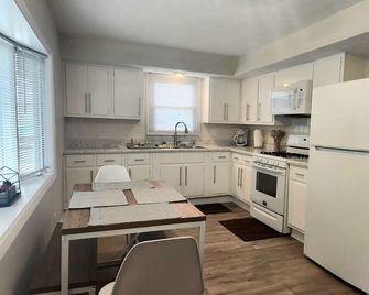 Modern and Cozy Space Near Columbus Attractions - Columbus - Keuken