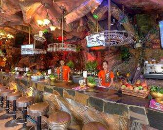 Tiger Inn Hotel - Bãi biển Patong - Bar