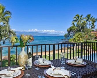 Hoyochi Nikko 201 Hn 201 Relaxing Getaway Oceanfront 2bd Wpool - Lahaina - Parveke