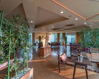 Triose Boutique Hotel Lonavala - Lonavala - Лоббі