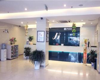 Jinjiang Inn Wuxi Liangxi Road Wanda Plaza - Wuxi - Front desk