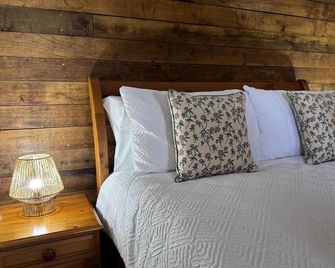 The Hugo Stable- Cozy get away - Soberton - Schlafzimmer