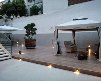 Buono Bb - Nápoles - Patio
