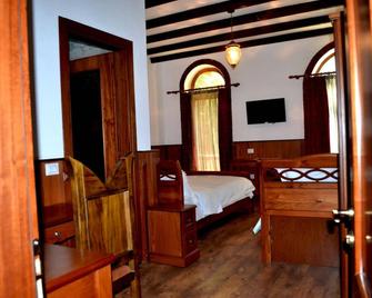 Hotel Castle Park - Berat - Habitación