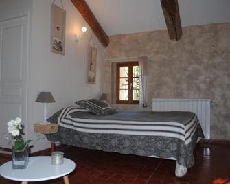 Domaine De Bellevue Chambre D'hôtes - Beaumes-de-Venise - Slaapkamer