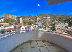 Acogedor apartamento en caracas - Caracas - Balcony