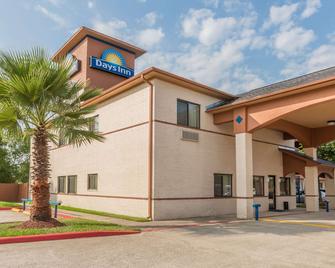 Days Inn by Wyndham Dickinson TX - Dickinson - Building