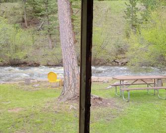 Idlewilde by the River - Estes Park - Balcony
